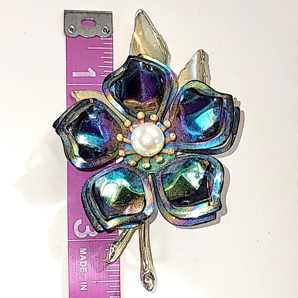 VINTAGE OIL SLICK LAYERED FLOWER BROOCH - BLUE, GREEN, PURPLE - Picture 4 of 5